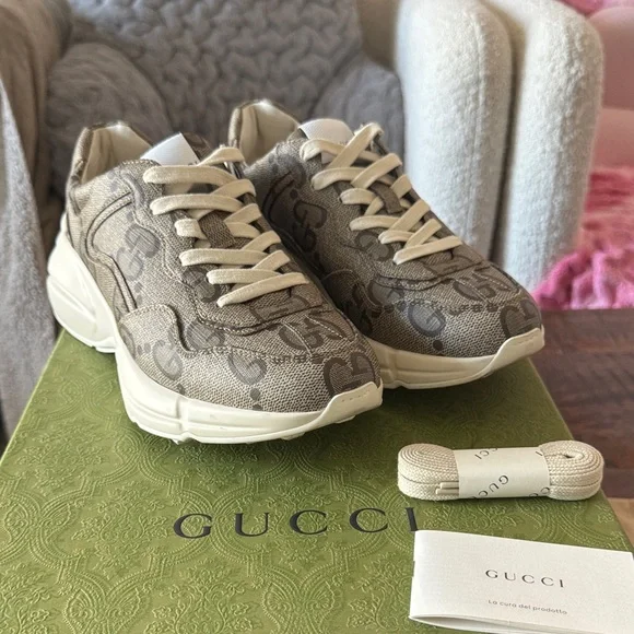 Gucci Brown Monogram Sneakers with White Sole - Picture 3 of 12